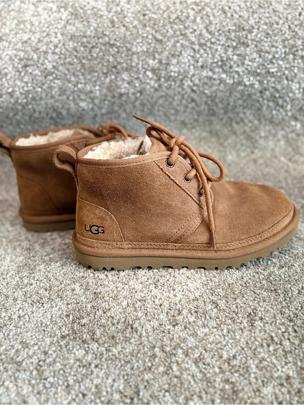Women Uggs size 6 / EU 37 _ NWT _ Neumel Chestnut